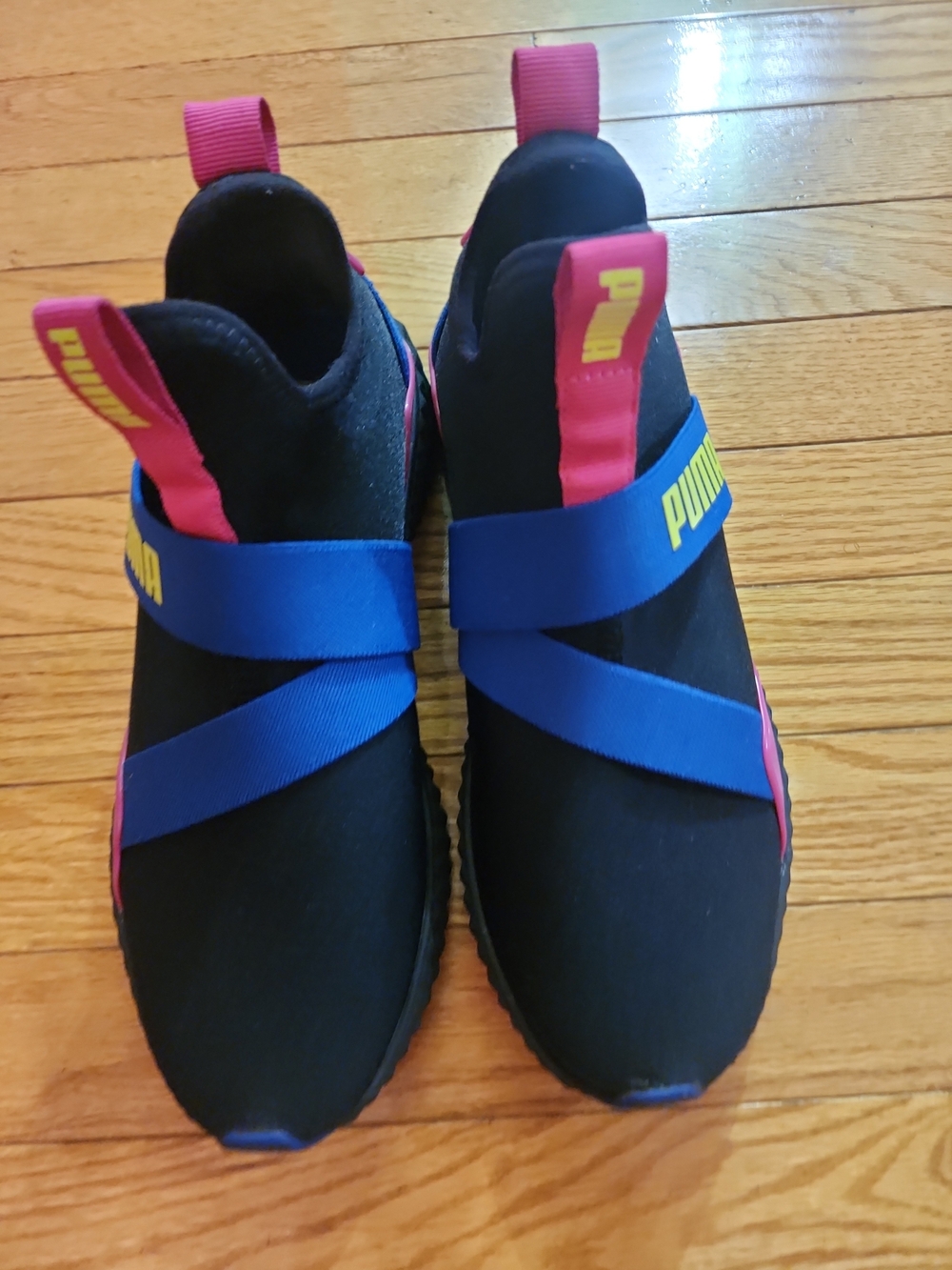 Puma Defy Mid 90'S Black Slip-On Women's Sneakers with Blue Straps and Pink Tabs